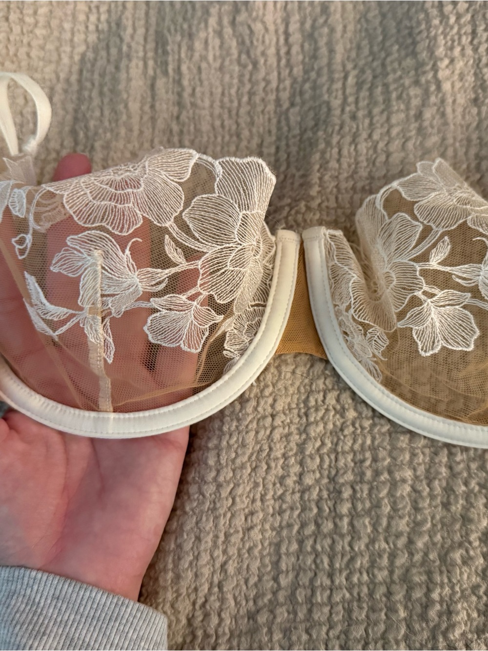 H&M Sheer Lace Underwire Bra Trio - White, Black & Red - Picture 2 of 5